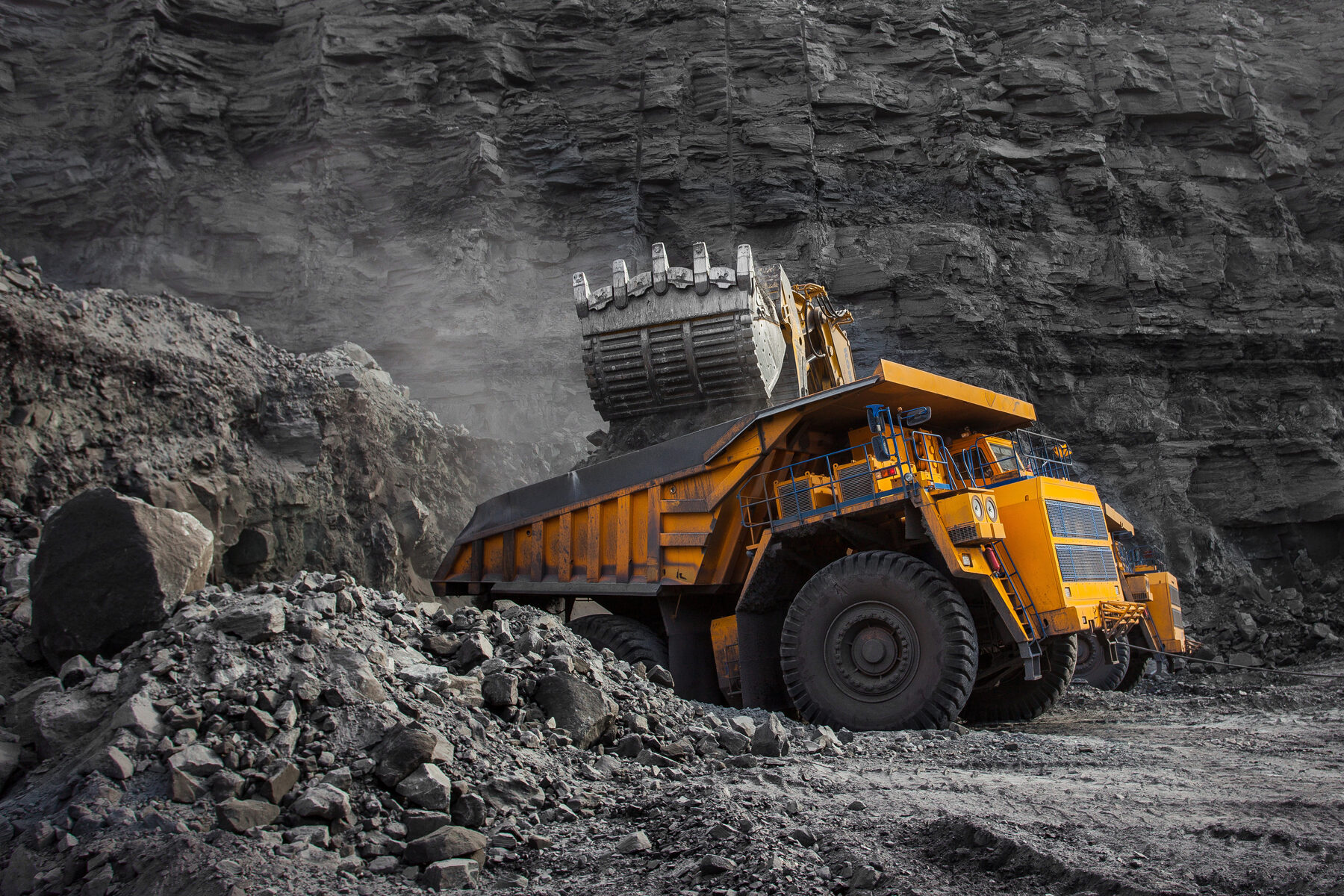 Haul truck on a GER-managed mine haul road